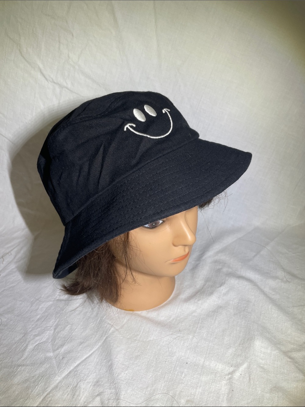 Black Smiley Face Embroidered Bucket Hat - Women